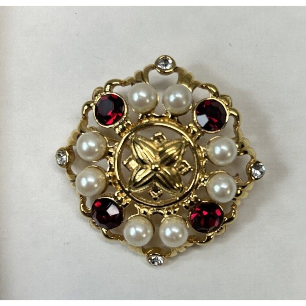 Statement  Vtg Monet Faux Pearl Crystal gold tone pin brooch